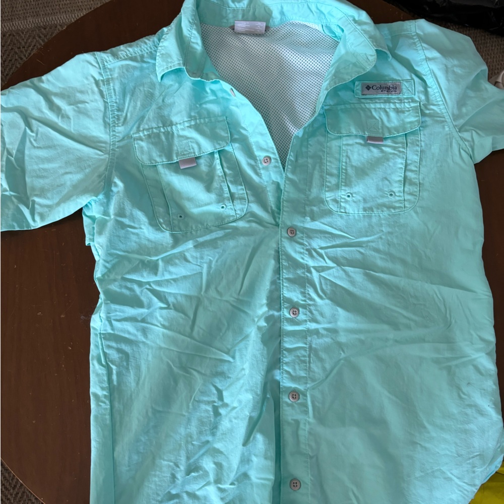 Columbia Fishing Shirt. Teak. Boys XL.
